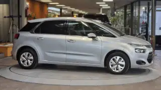 Vehicle image thumbnail, number 14