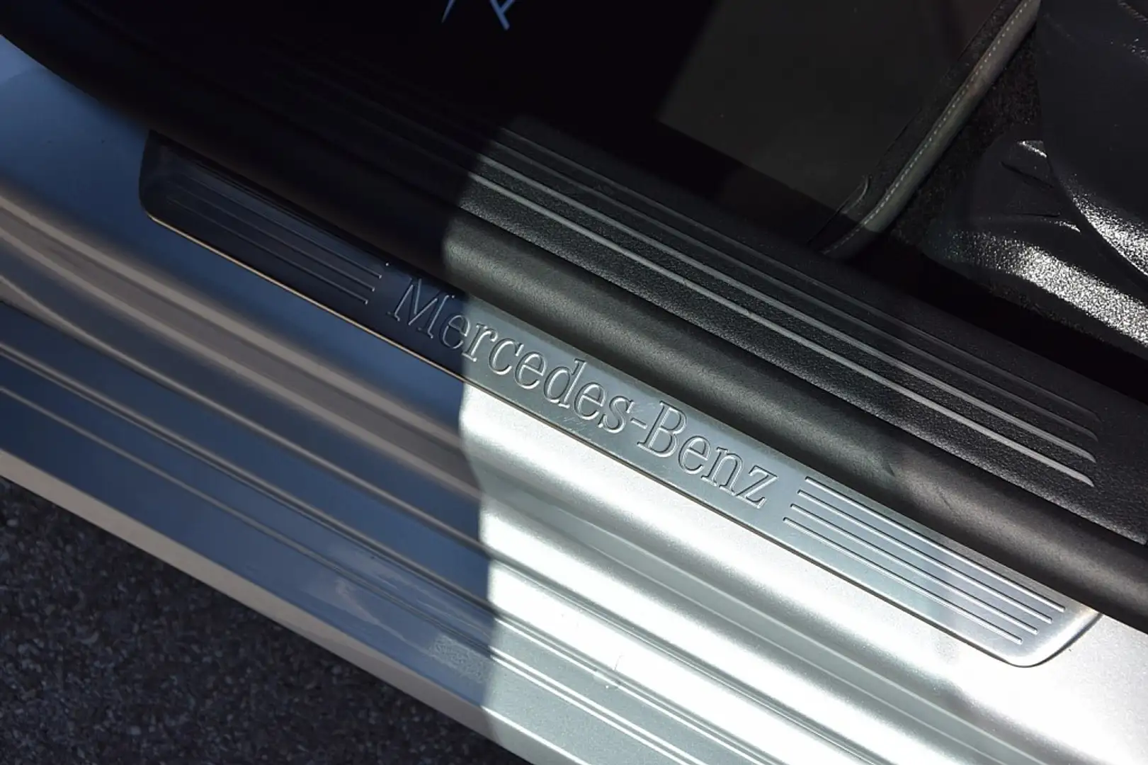 Vehicle image, number 13