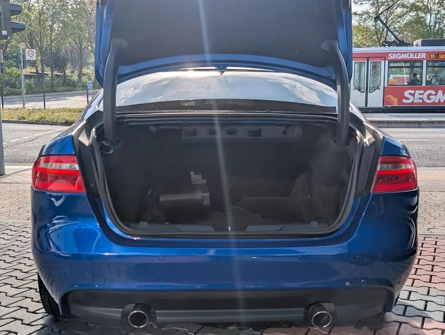 Vehicle image, number 7