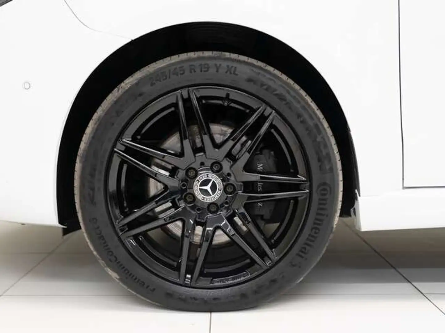 Vehicle image, number 3