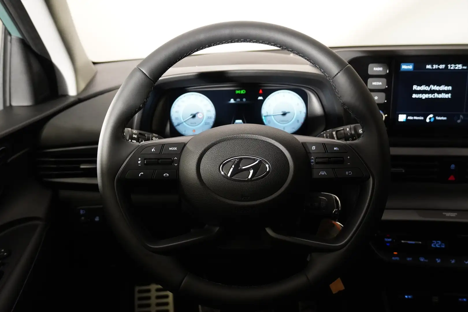 Vehicle image, number 20