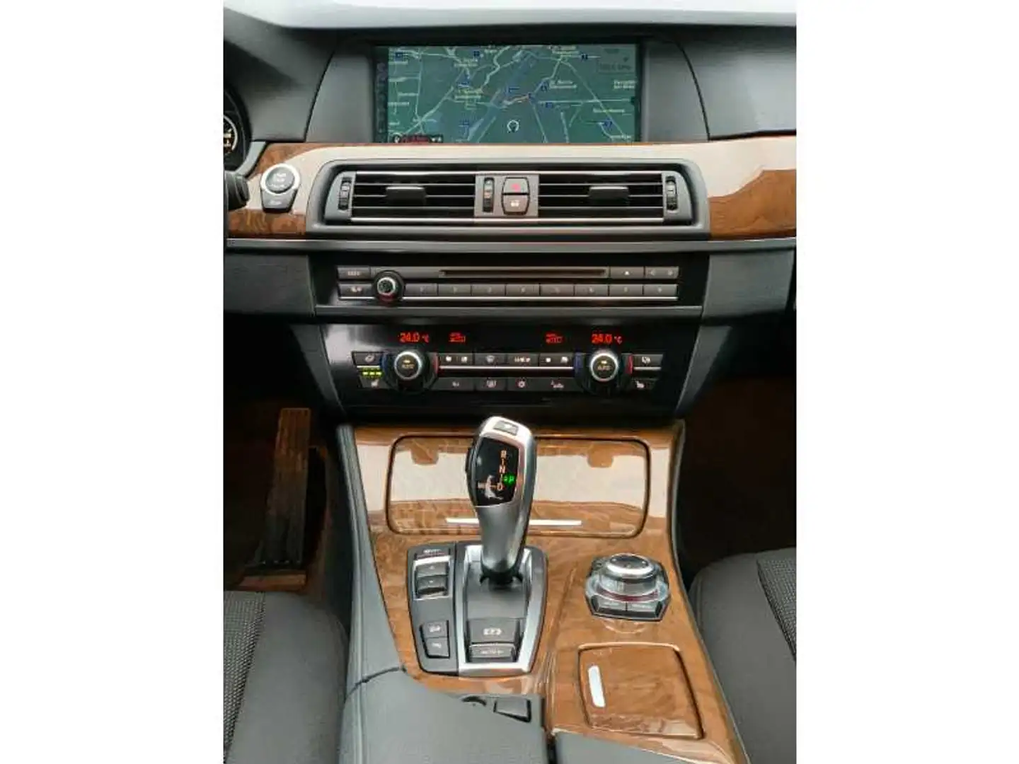 Vehicle image, number 9