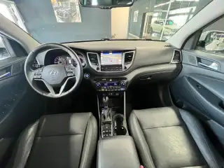 Vehicle image thumbnail, number 8