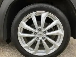 Vehicle image thumbnail, number 8