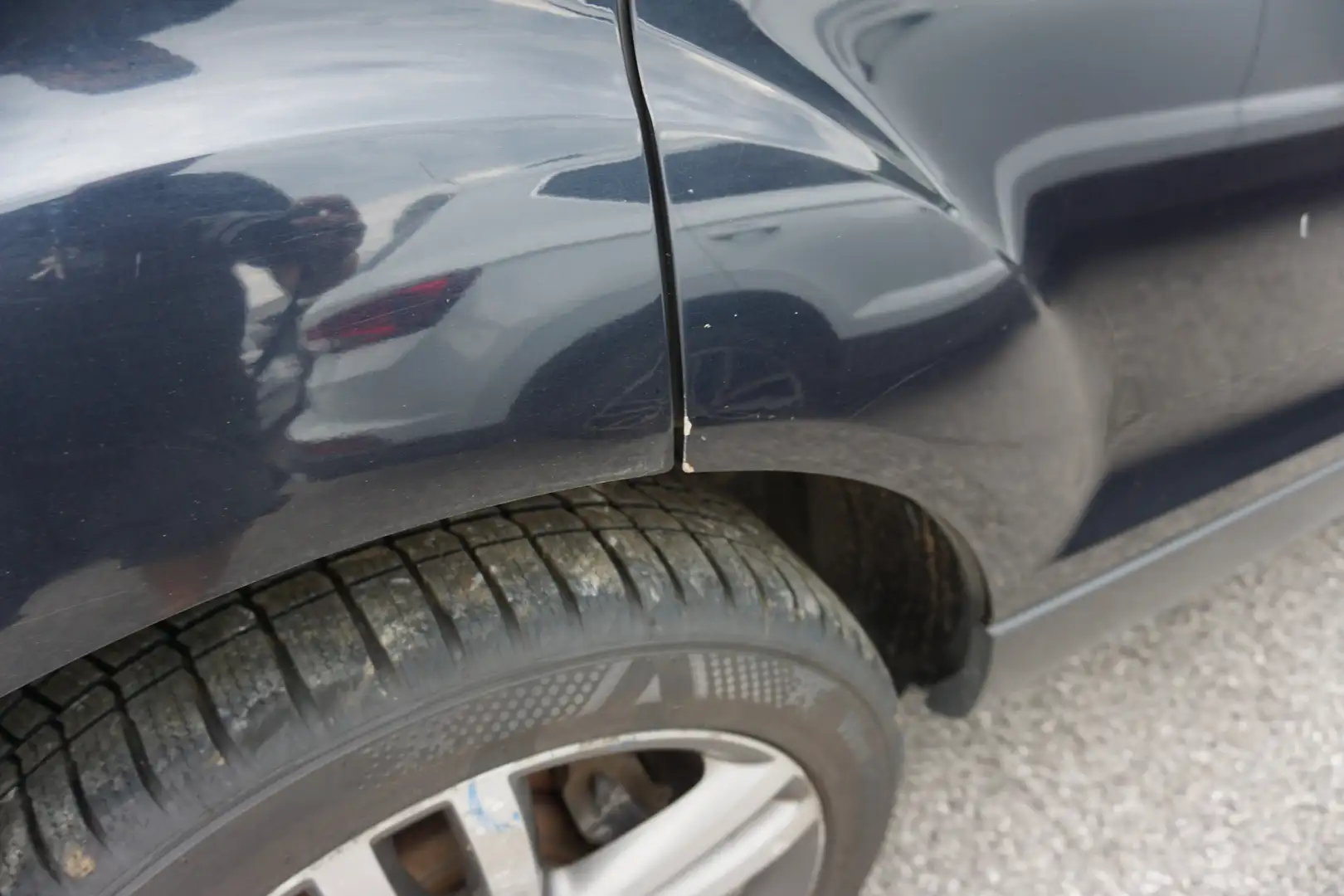 Vehicle image, number 8