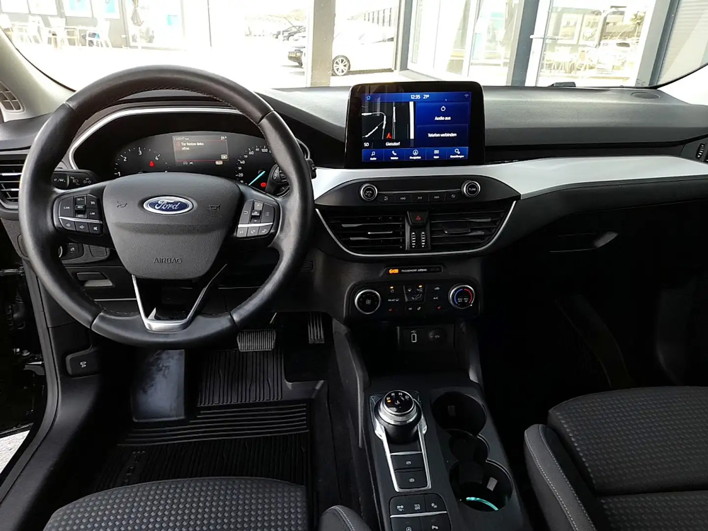 Vehicle image, number 3