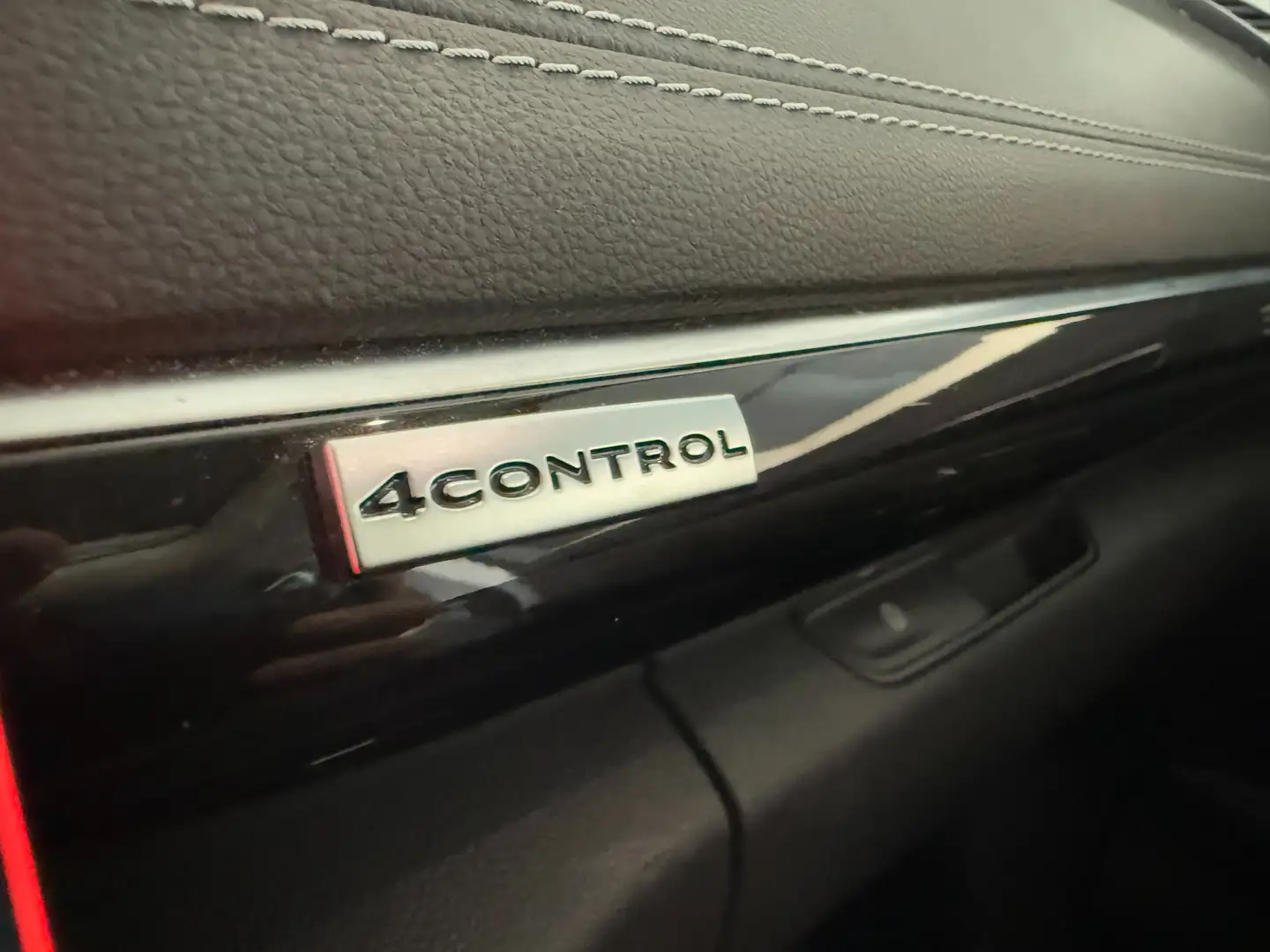 Vehicle image, number 13