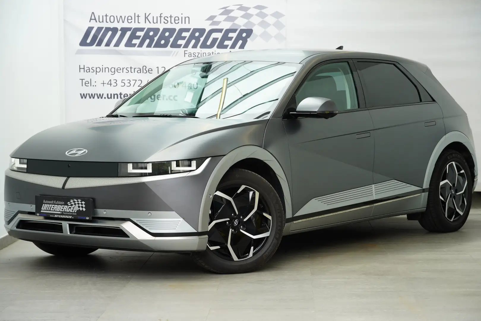 Vehicle image, number 1