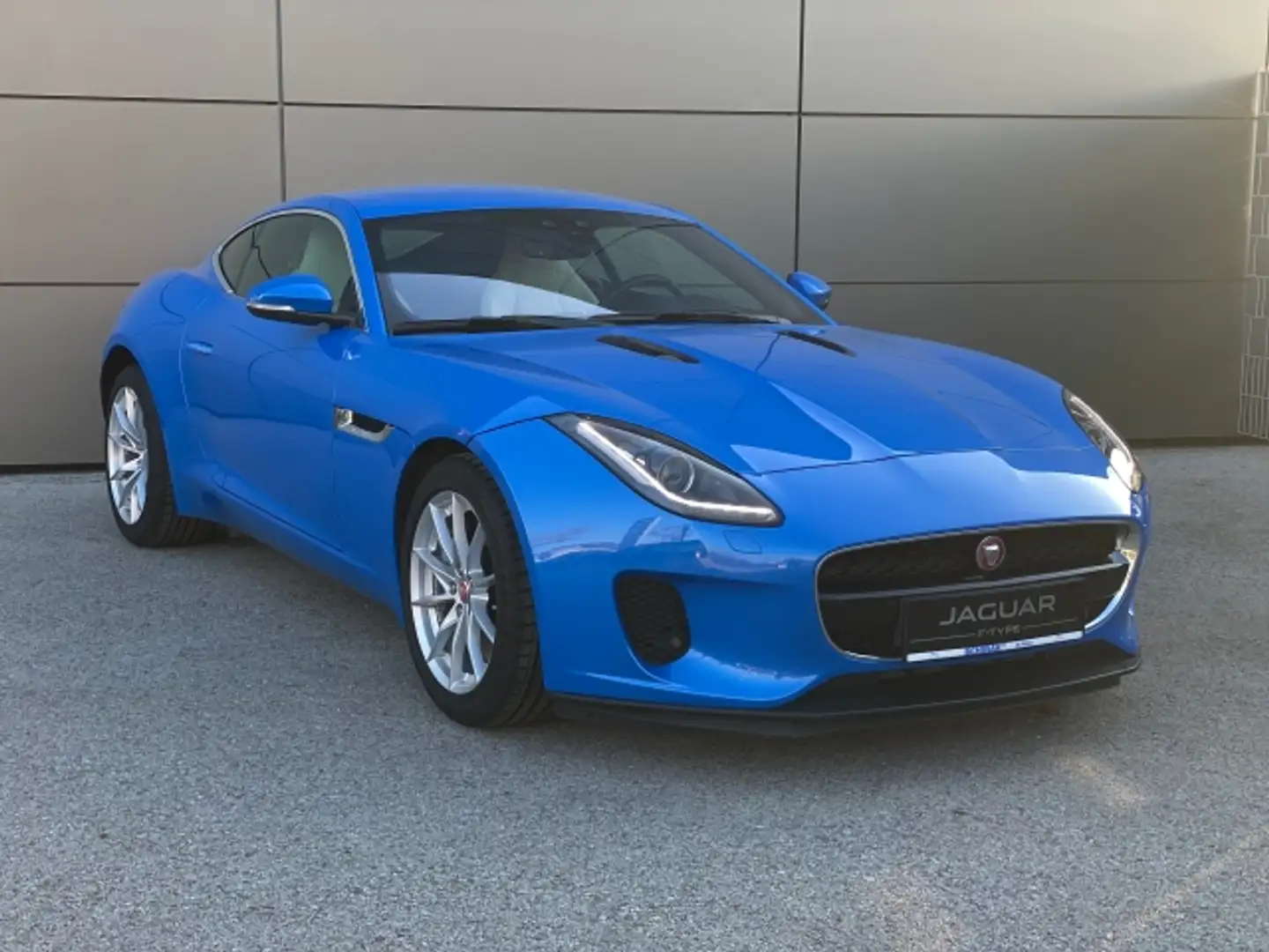 Vehicle image, number 1