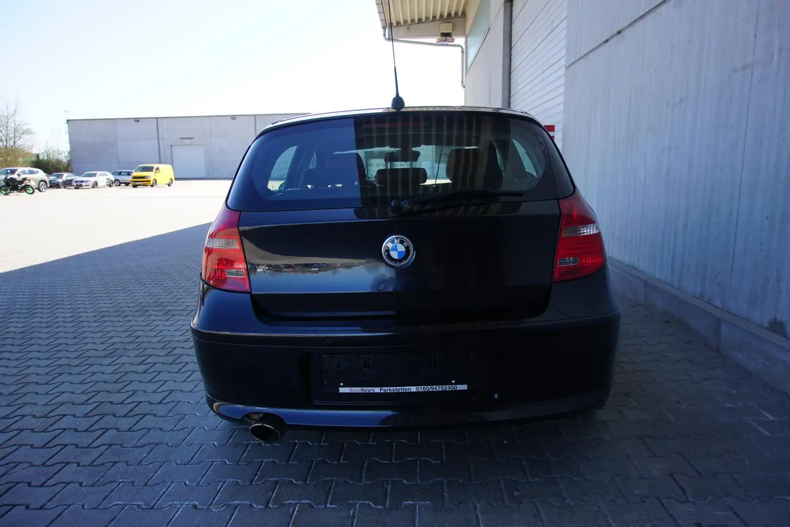 Vehicle image, number 7