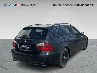 Vehicle image thumbnail, number 4