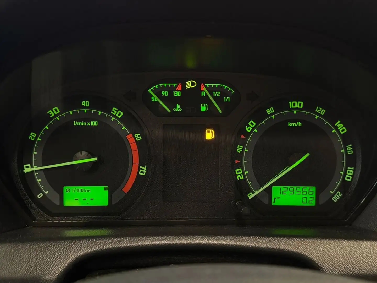 Vehicle image, number 11