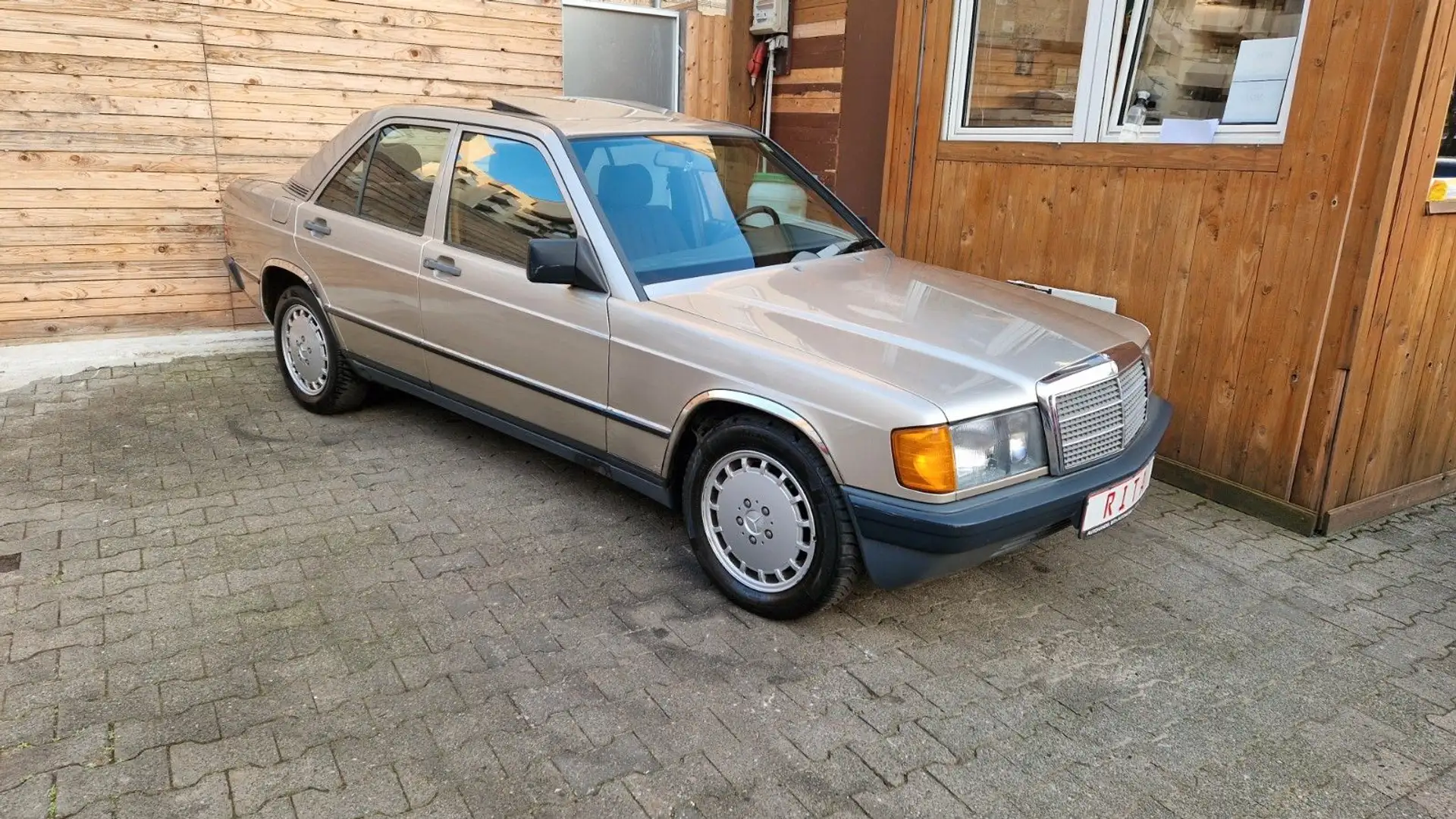Vehicle image, number 2