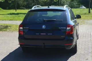 Vehicle image thumbnail, number 5