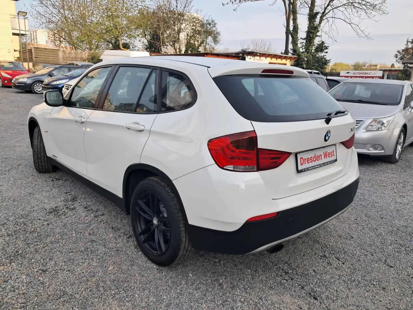 Vehicle image, number 5