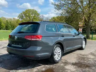 Vehicle image thumbnail, number 5