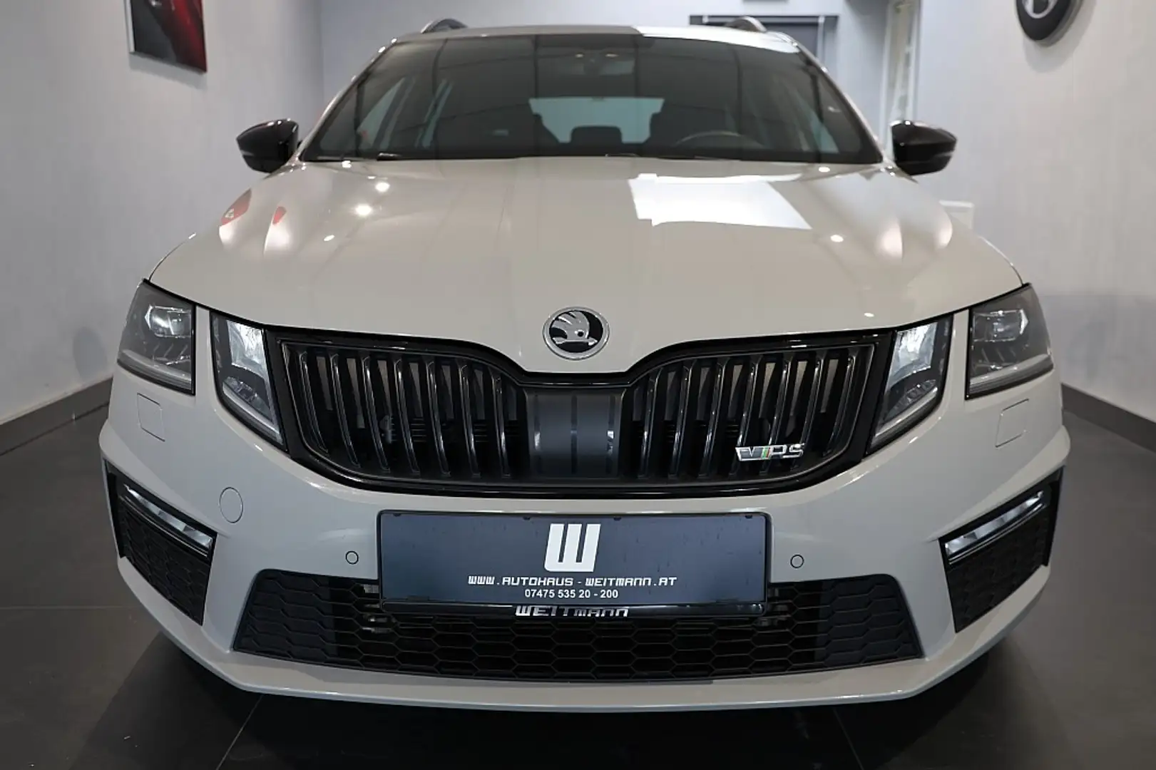 Vehicle image, number 7