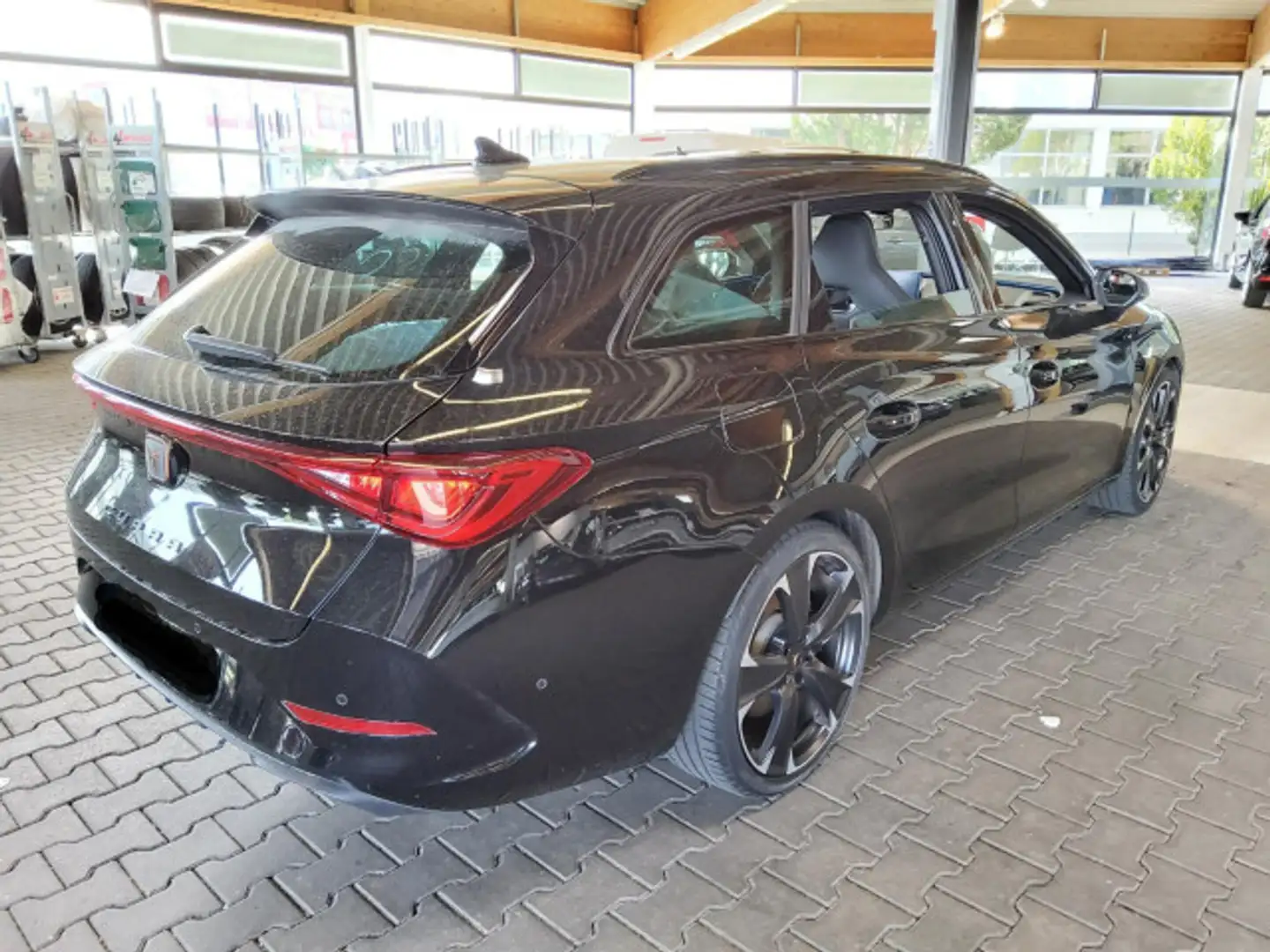 Vehicle image, number 3