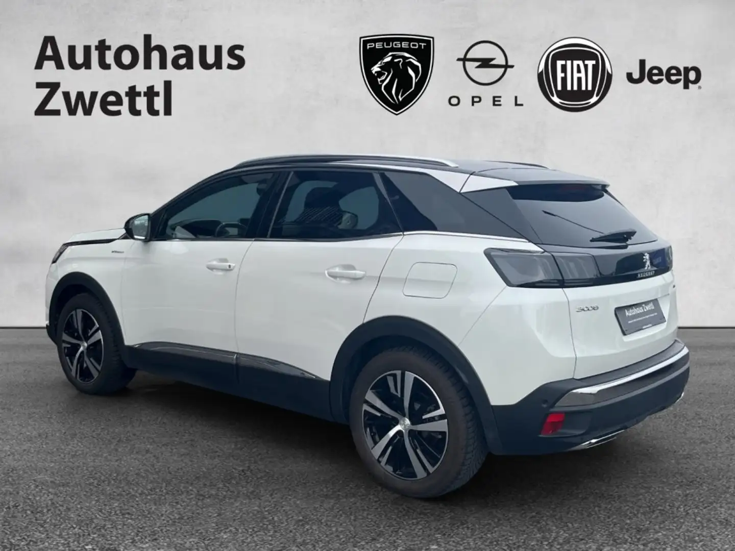 Vehicle image, number 4