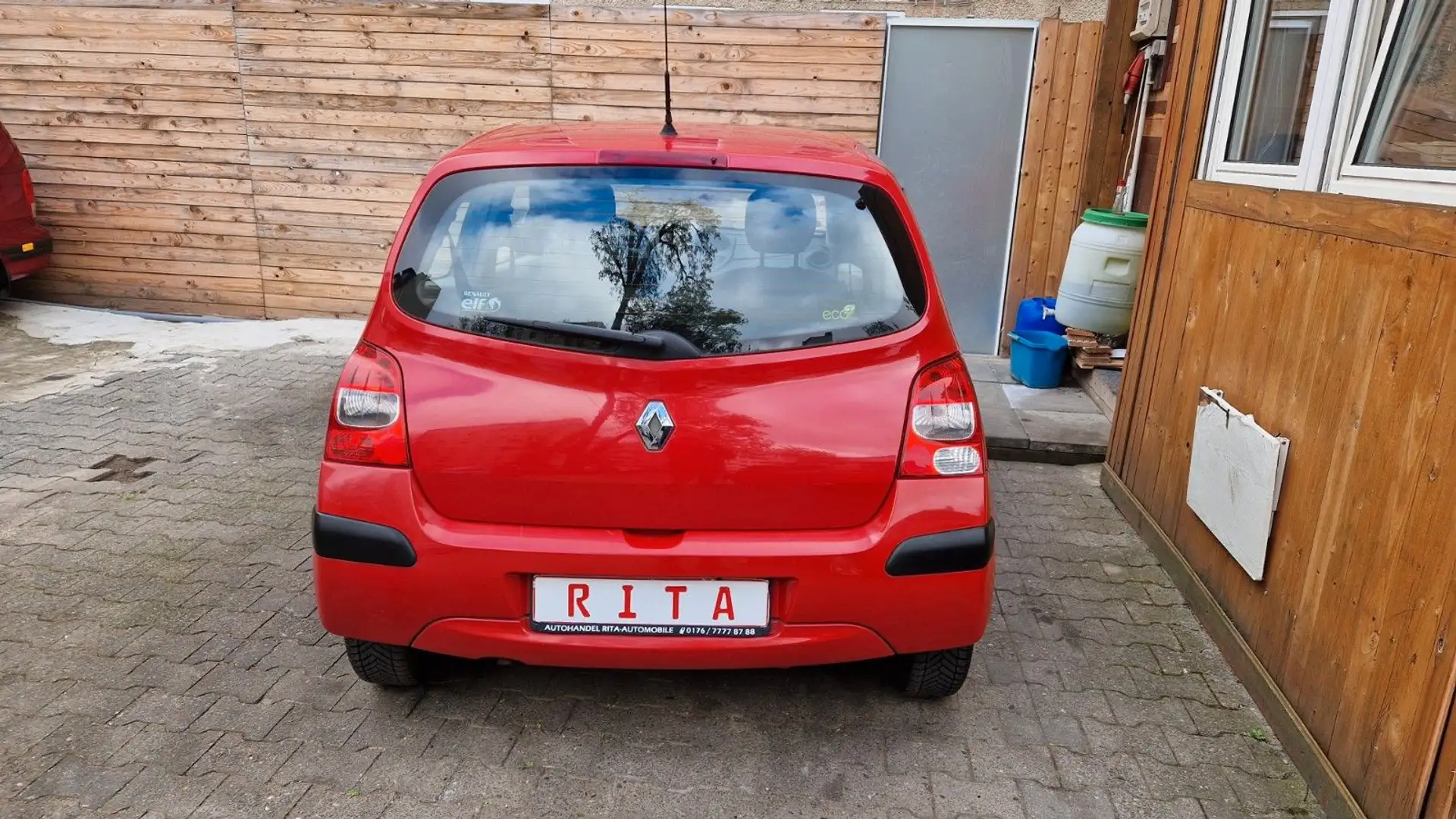 Vehicle image, number 6
