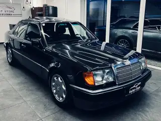 Vehicle image thumbnail, number 3
