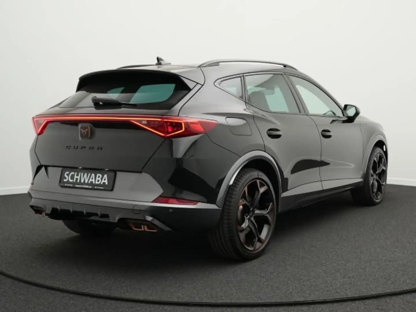 Vehicle image, number 3