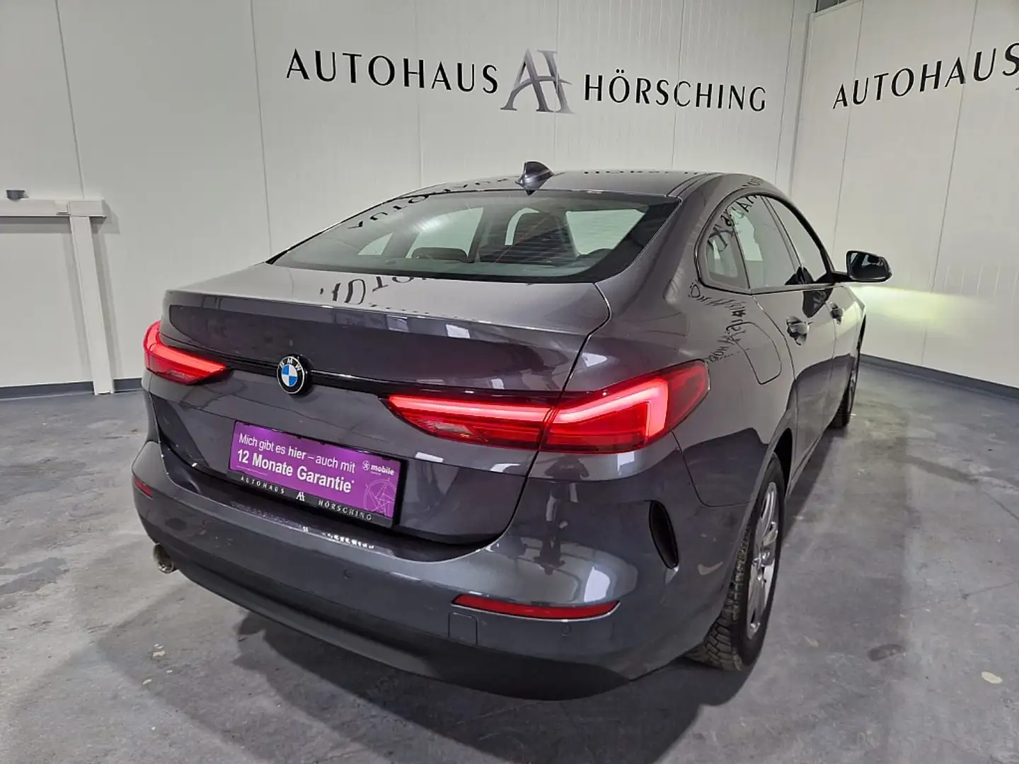Vehicle image, number 7