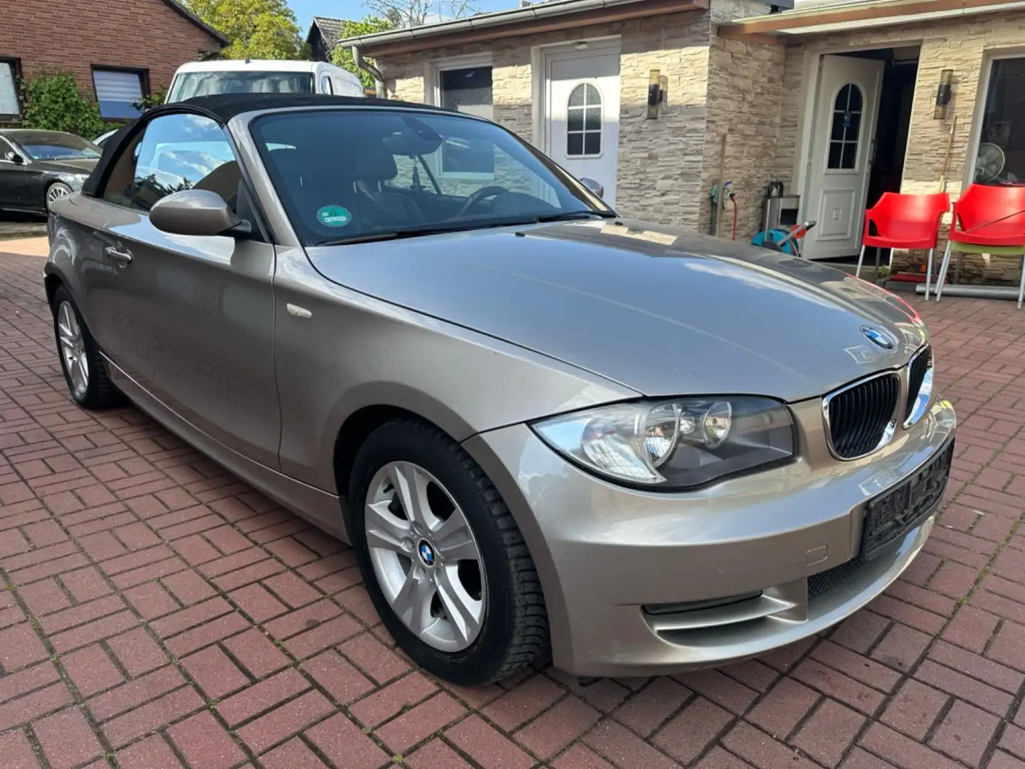 Vehicle image, number 3