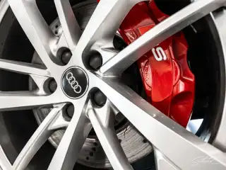 Vehicle image thumbnail, number 4