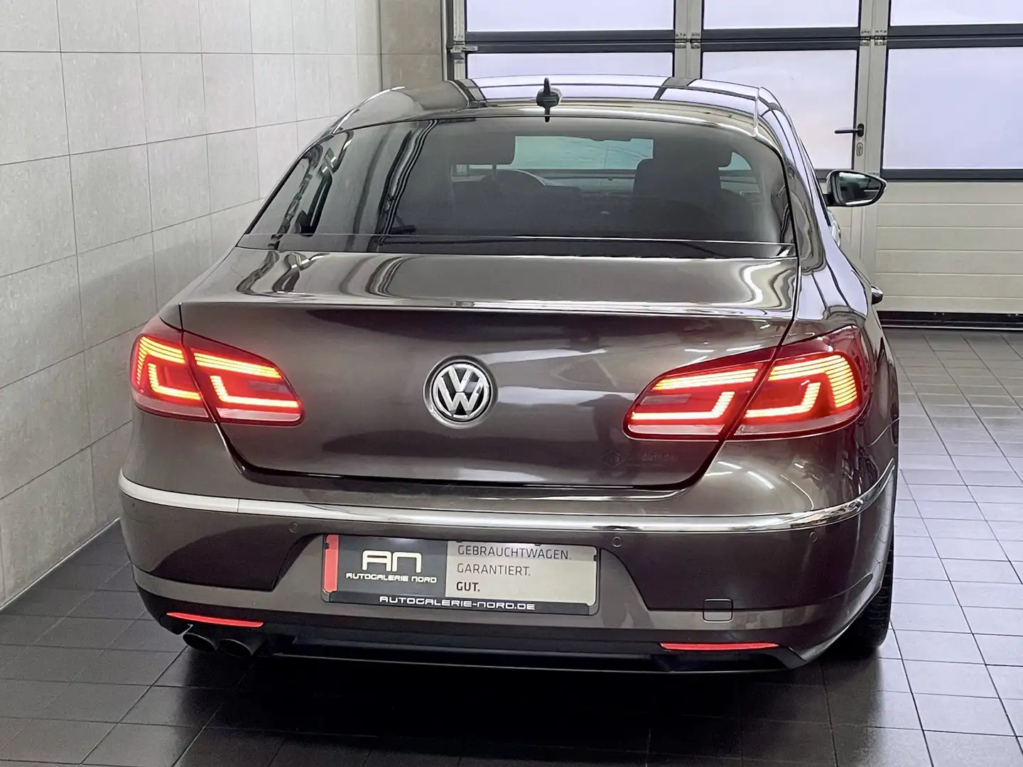 Vehicle image, number 7