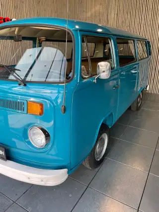 Vehicle image thumbnail, number 3