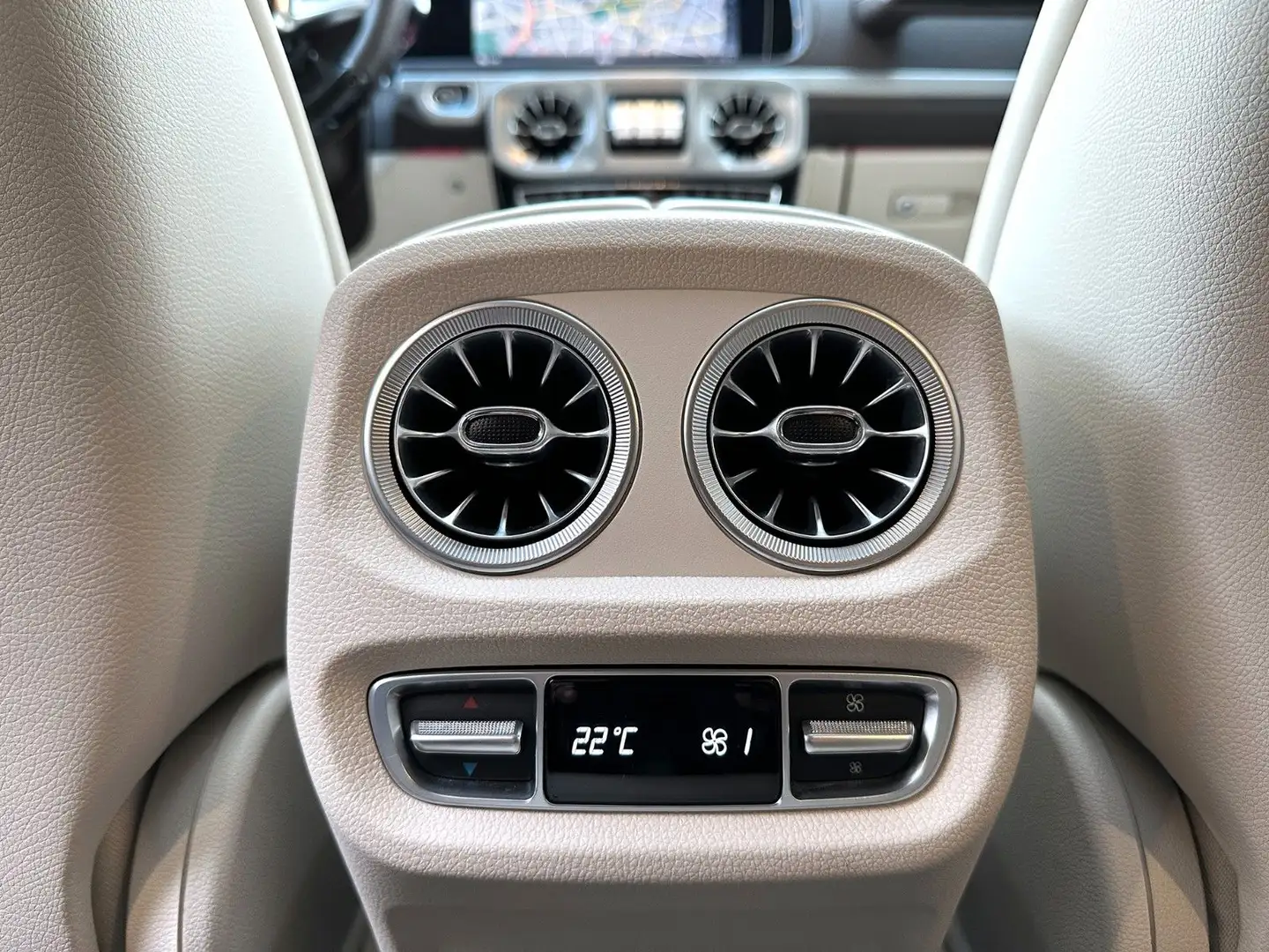Vehicle image, number 13