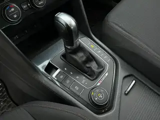 Vehicle image thumbnail, number 7
