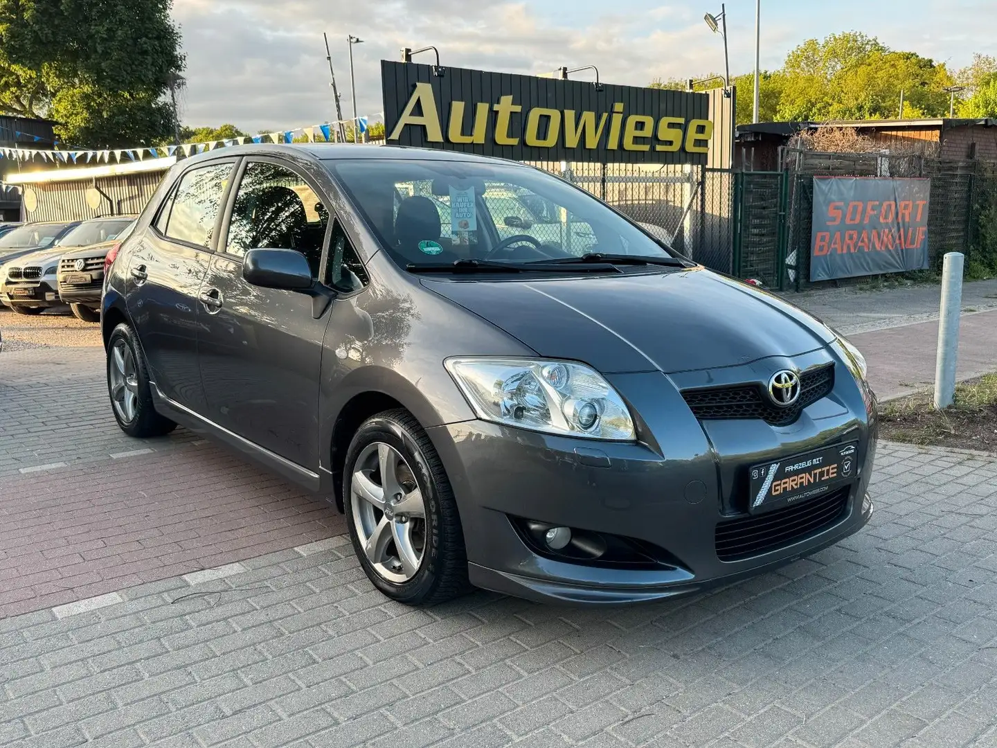Vehicle image, number 3