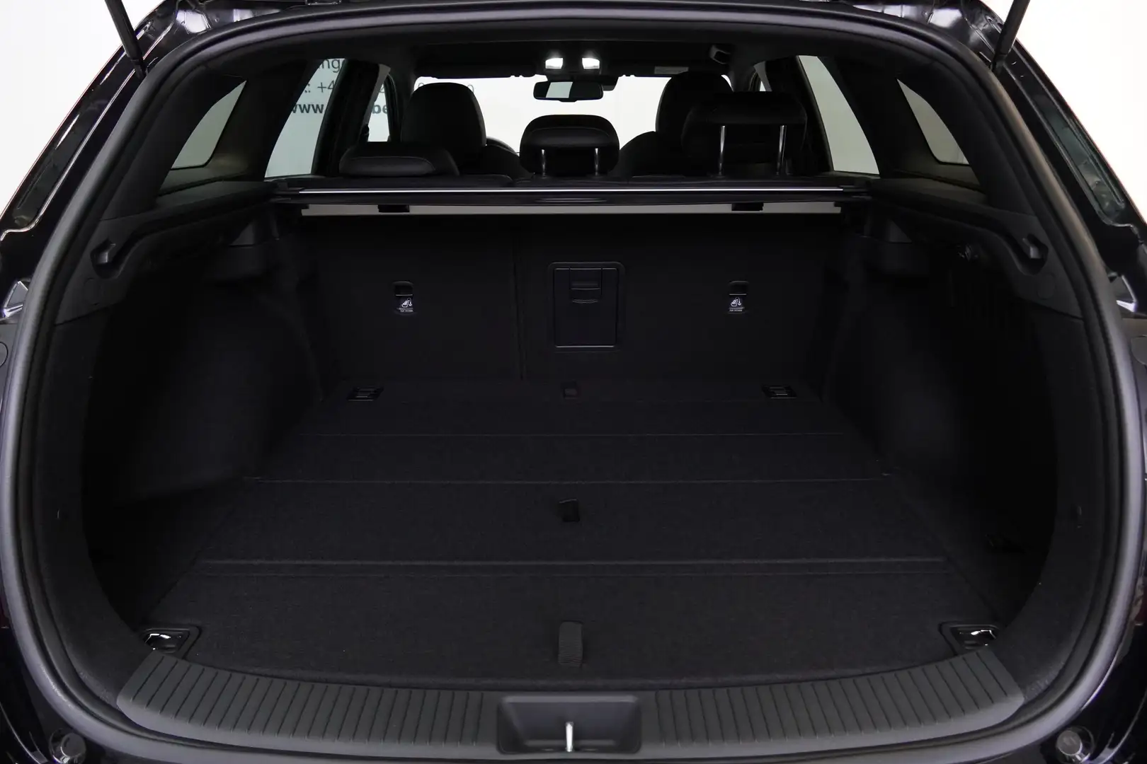 Vehicle image, number 13