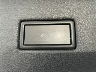 Vehicle image thumbnail, number 5