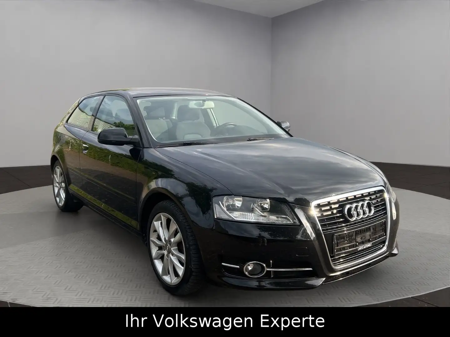 Vehicle image, number 3