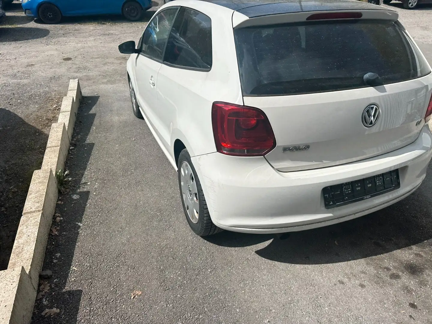 Vehicle image, number 4