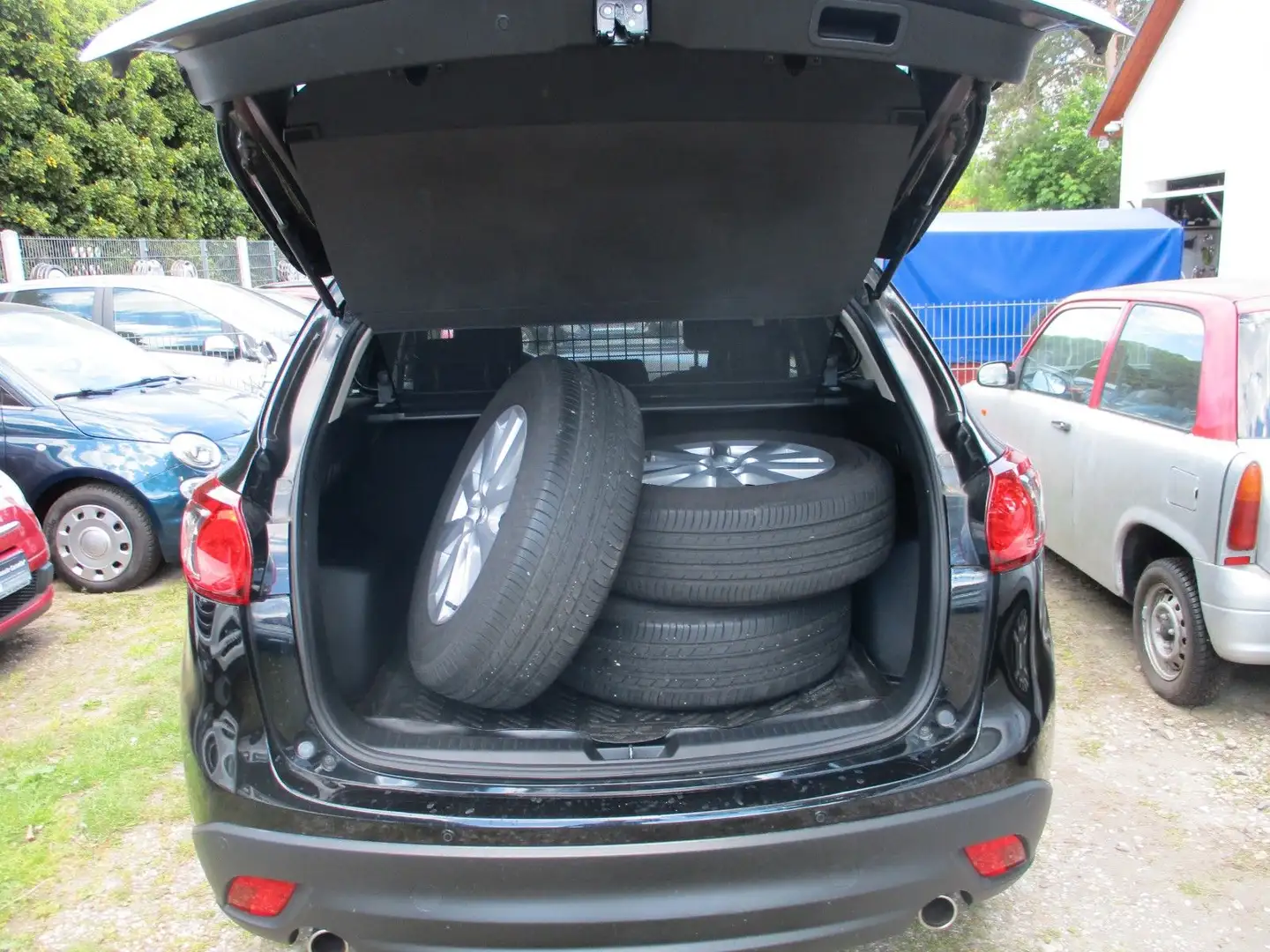 Vehicle image, number 7