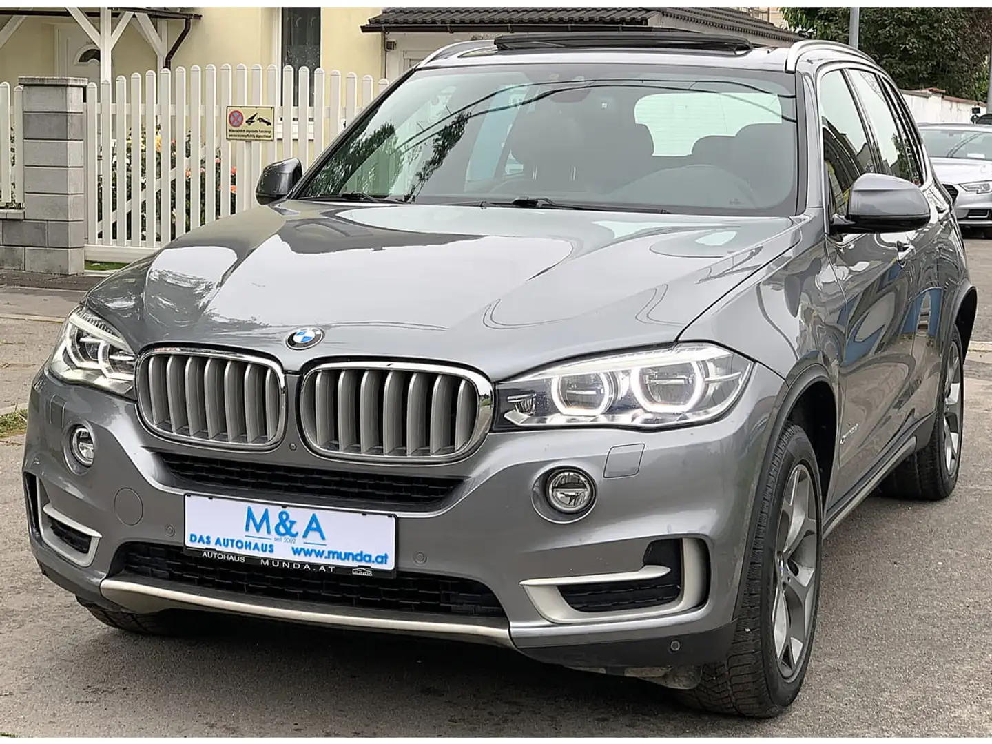 Vehicle image, number 1