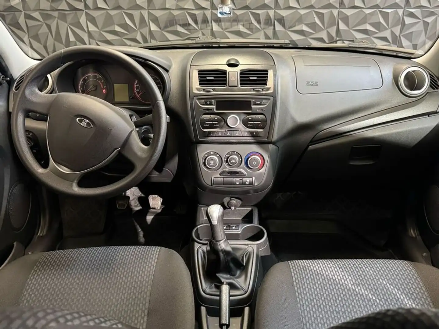 Vehicle image, number 11