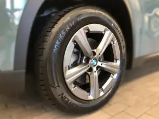 Vehicle image thumbnail, number 3