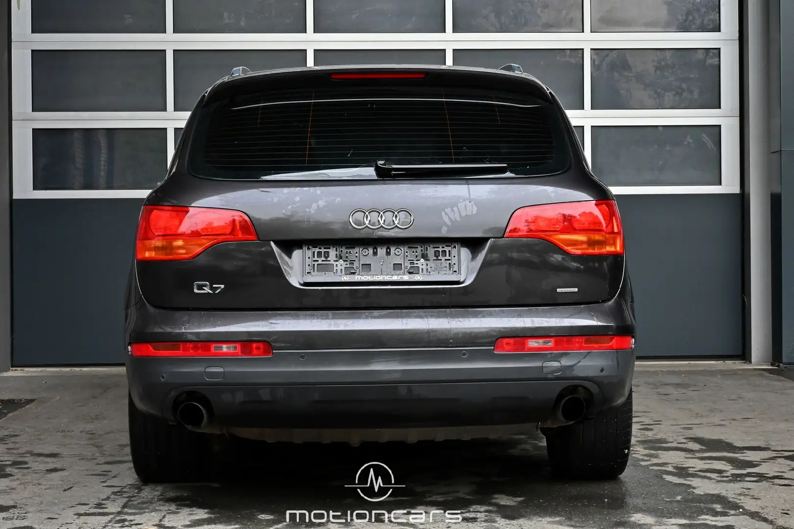 Vehicle image, number 4