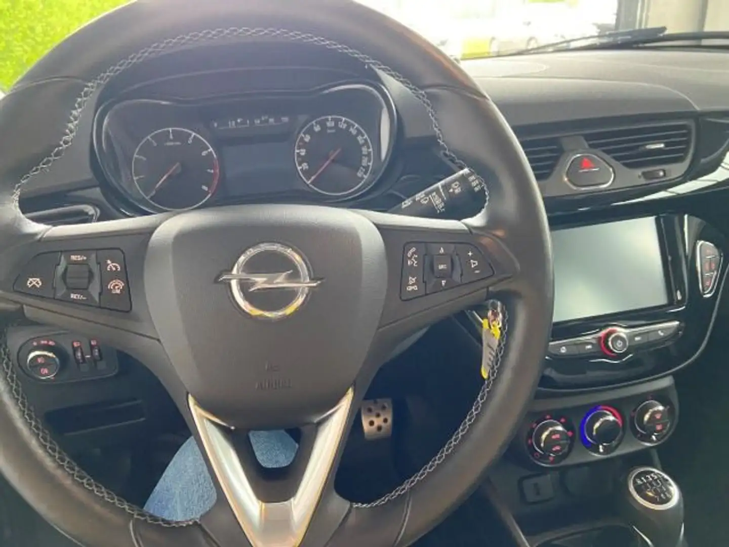Vehicle image, number 9