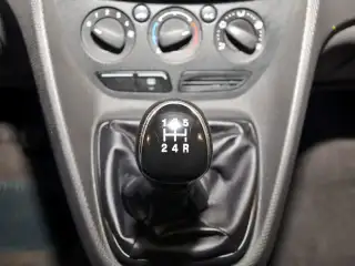 Vehicle image thumbnail, number 18