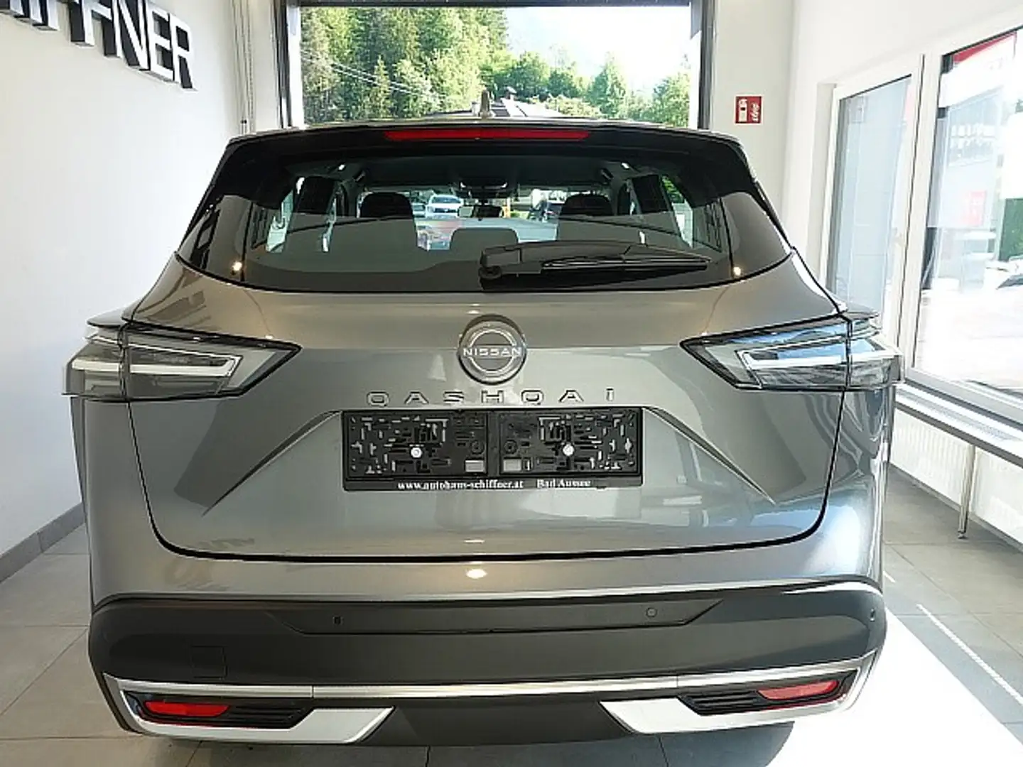 Vehicle image, number 3