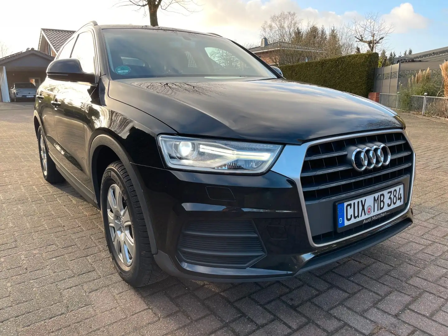 Vehicle image, number 3