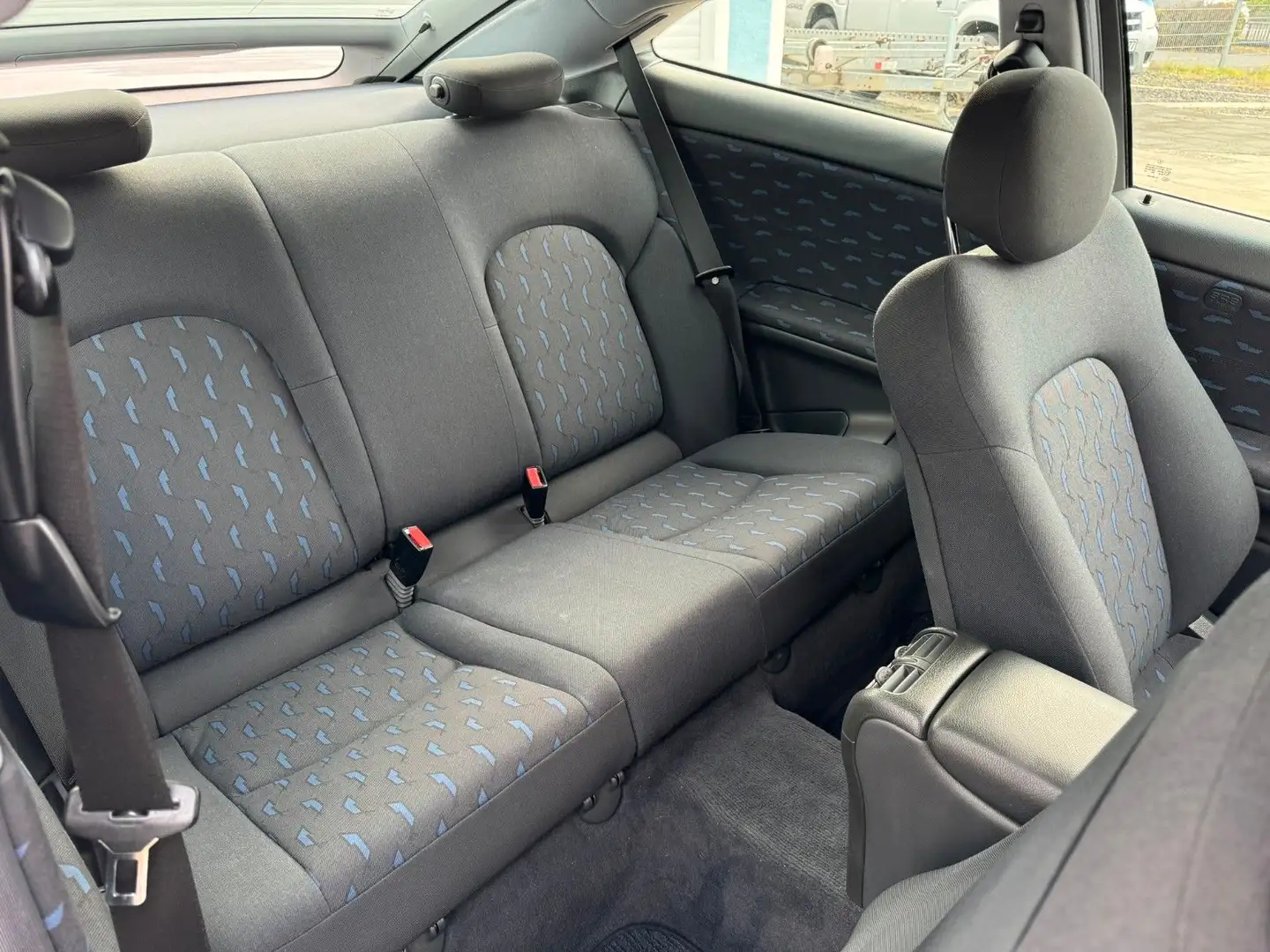 Vehicle image, number 9