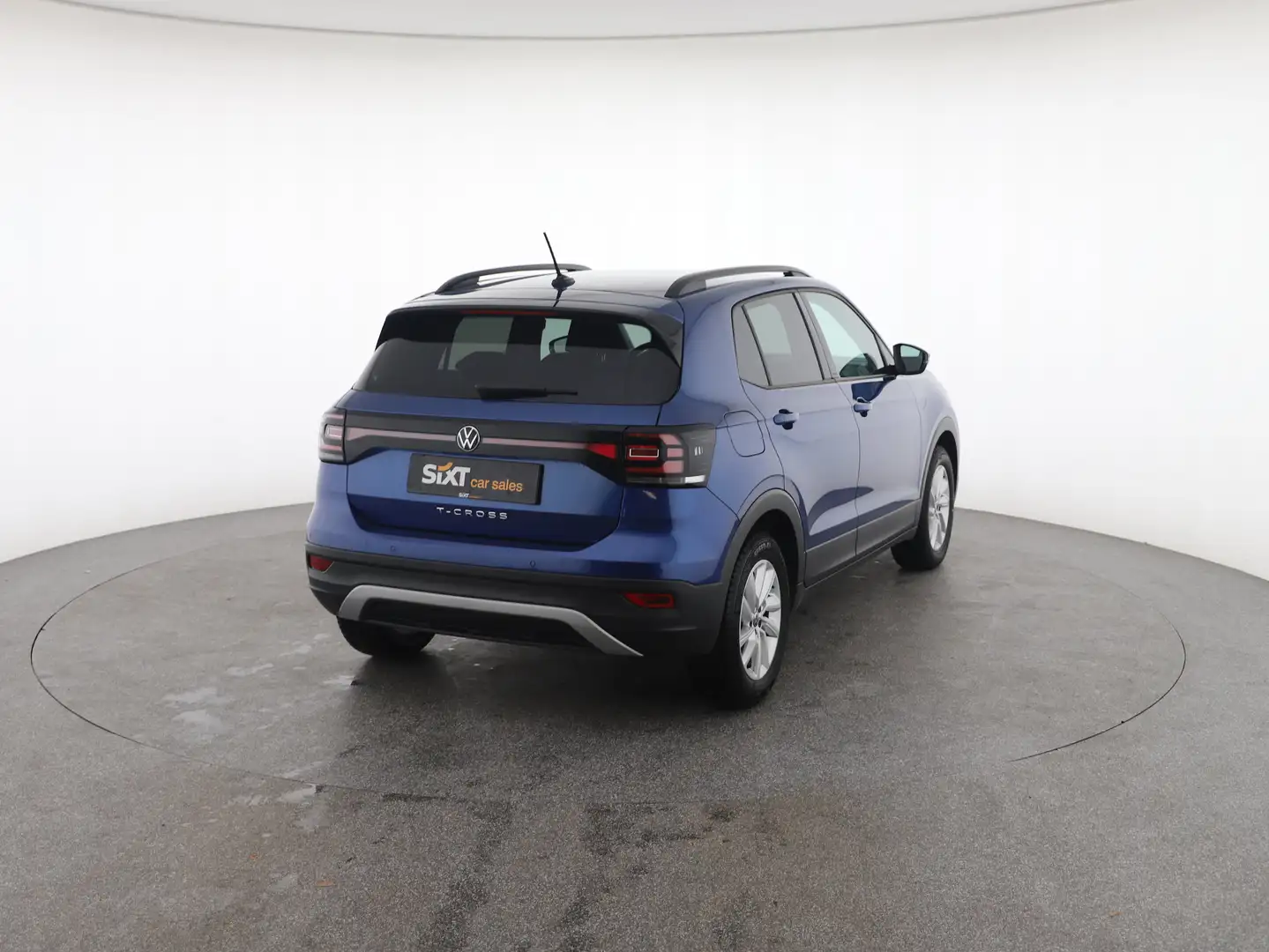 Vehicle image, number 5