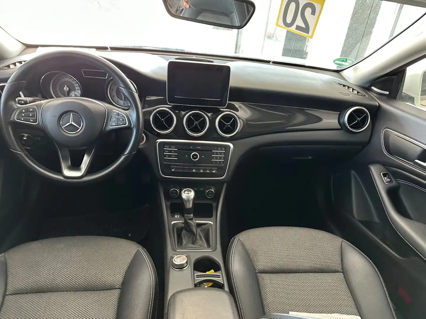 Vehicle image, number 10